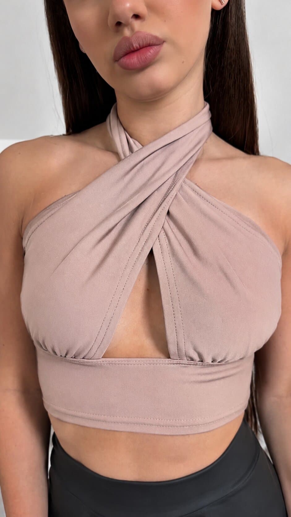 Top wiązany halter